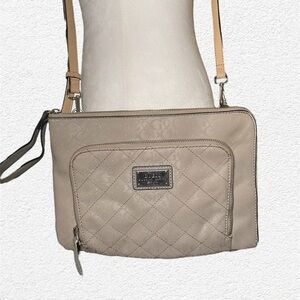 🖤GUESS Women's Light Gray Bag 🖤